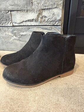 Girls 12c Black Suede Ankle Boots - Classic Chelsea-Style